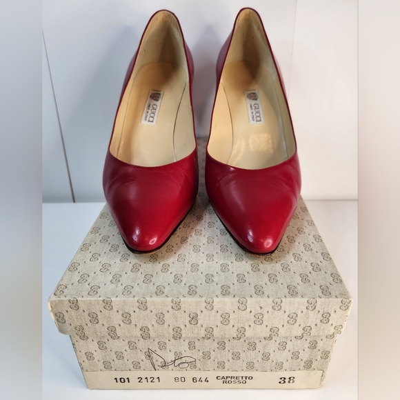Vintage 80's Gucci red Italian leather heels, euro 38 US 7.5 with box! - Picture 2 of 6
